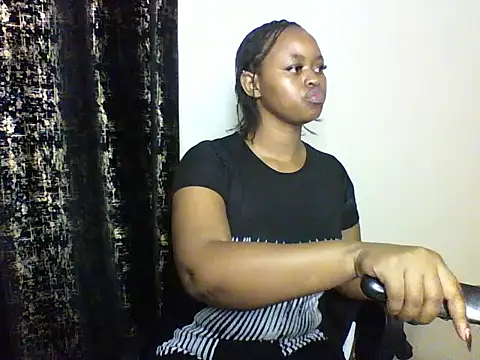 Candii wet  online show from 13, 9, 2025