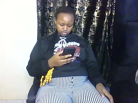 Candii wet  online show from 20, 2, 2025