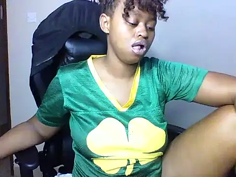 Candii wet  online show from 13, 11, 2025