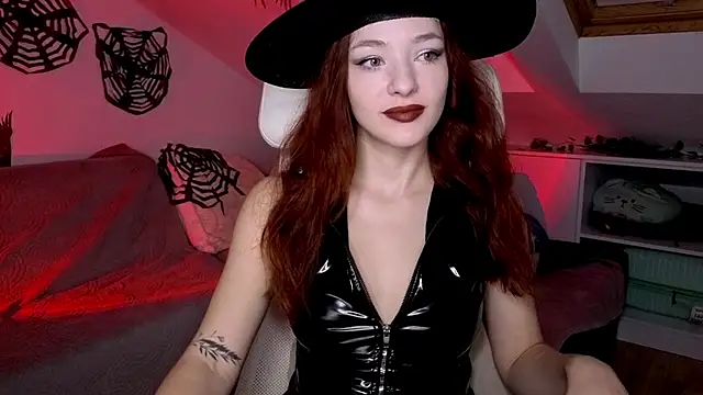 MiaRouge online show from 27, 10, 2025