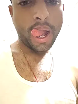 PRIYANHUxh online show from 5, 4, 2026