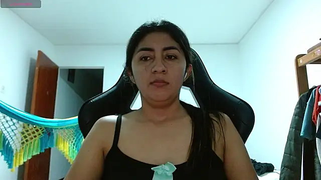 Snapshot of danna_peterson1 chatting on 11, 7, 2026 danna peterson1 online show from 11, 7, 2026