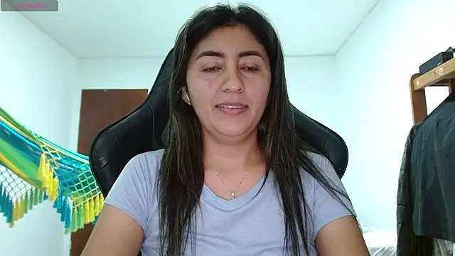Snapshot of danna_peterson1 chatting on 19, 7, 2026 danna peterson1 online show from 19, 7, 2026
