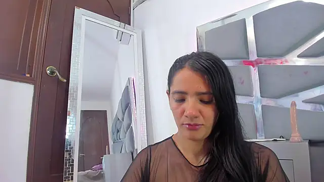 Snapshot of DashaFoxxx chatting on 12, 3, 2025 DashaFoxxx online show from 12, 3, 2025