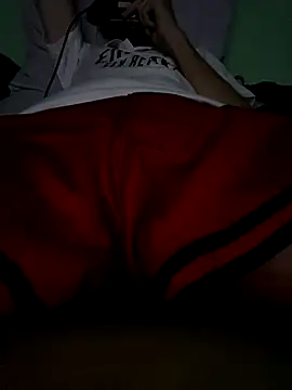 MephiticBermudas online show from 4, 11, 2025