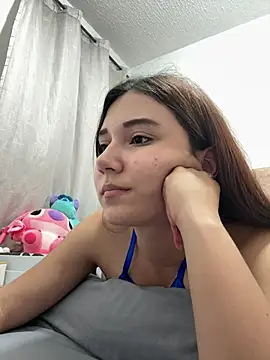 Snapshot of mia_cooper_24 chatting on 12, 3, 2025 mia cooper 24 online show from 12, 3, 2025