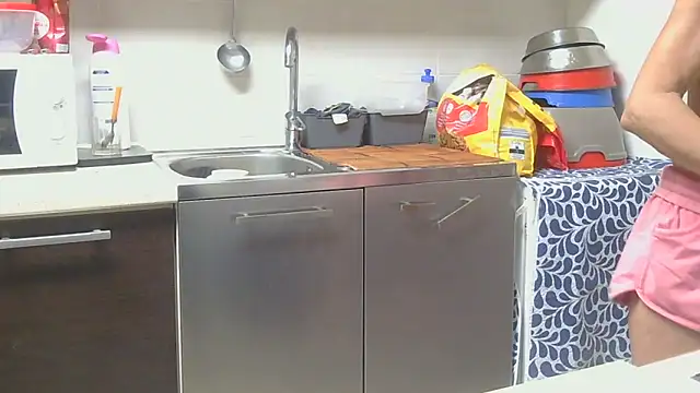 couplemilf2 online show from 10, 4, 2026