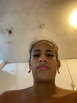 AlexaWarner online show from 5, 8, 2026