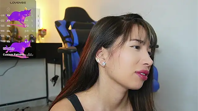 Snapshot of AlessiaVix chatting on 24, 2, 2025 AlessiaVix online show from 24, 2, 2025