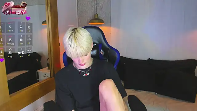 VladHellsing4 online show from 12, 4, 2026