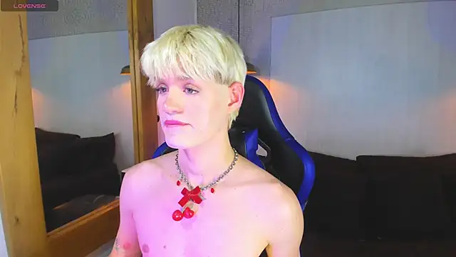 VladHellsing4 online show from 3, 4, 2026