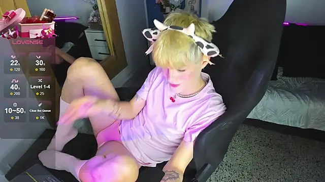 VladHellsing4 online show from 18, 12, 2025