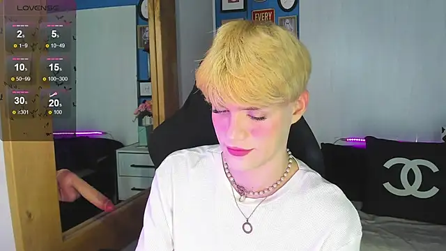 VladHellsing4 online show from 14, 11, 2025