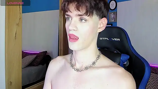 VladHellsing4 online show from 14, 3, 2025