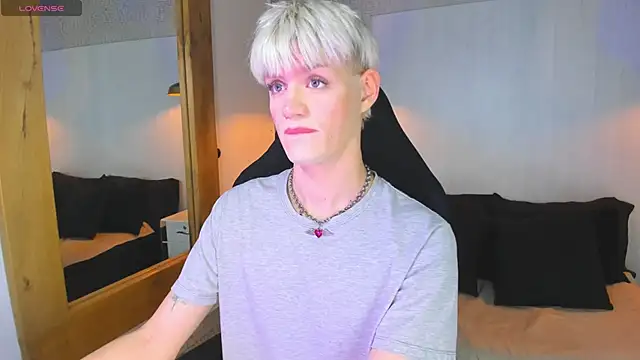 VladHellsing4 online show from 19, 3, 2026