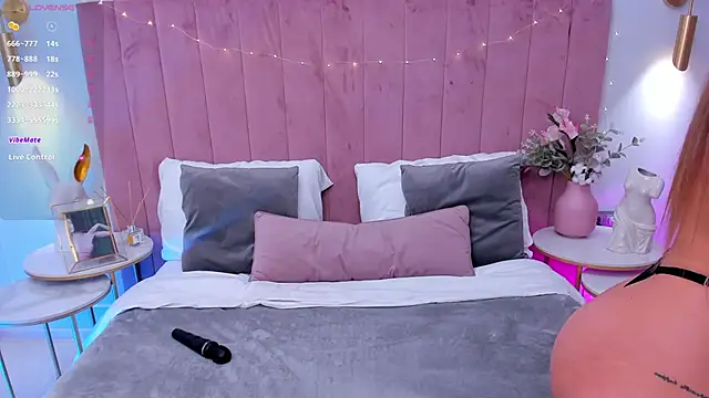 MilaVoxx online show from 20, 2, 2025