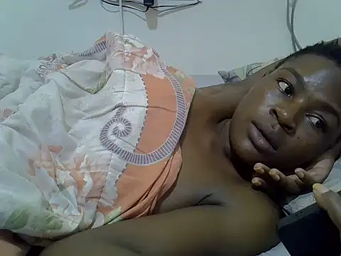 Snapshot of violababy03 chatting on 8, 7, 2026 violababy03 online show from 8, 7, 2026