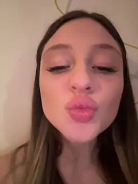 Kimsweet7 online show from 24, 2, 2025