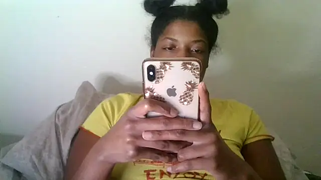 CaramelGoddessxoxo online show from 4, 8, 2026