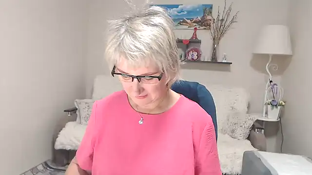 FleurMays online show from 13, 10, 2025