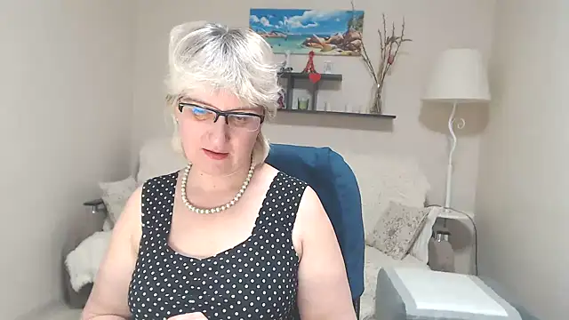 FleurMays online show from 7, 3, 2025