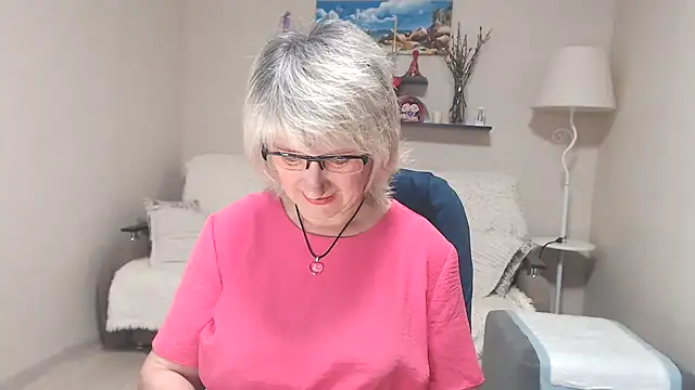 Snapshot of FleurMays chatting on 9, 7, 2026 FleurMays online show from 9, 7, 2026