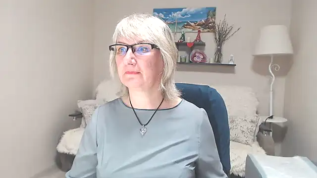 Snapshot of FleurMays chatting on 5, 6, 2026 FleurMays online show from 5, 6, 2026