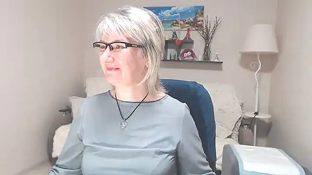 Snapshot of FleurMays chatting on 30, 6, 2026 FleurMays online show from 30, 6, 2026