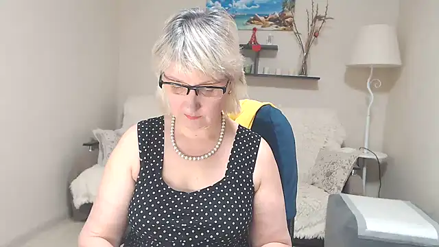 FleurMays online show from 11, 3, 2025