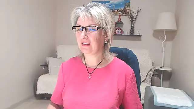 Snapshot of FleurMays chatting on 6, 7, 2026 FleurMays online show from 6, 7, 2026