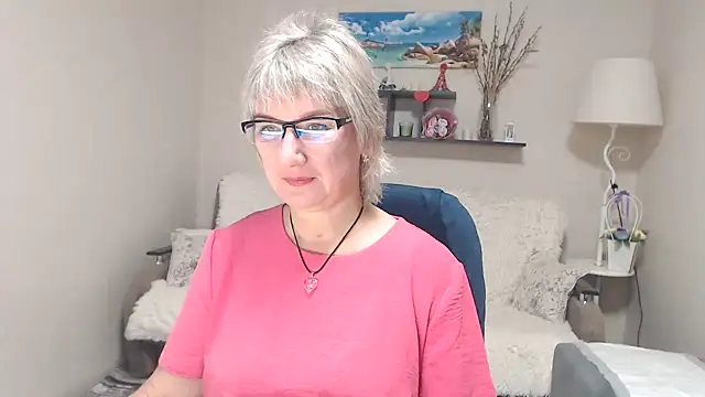 FleurMays online show from 15, 10, 2025