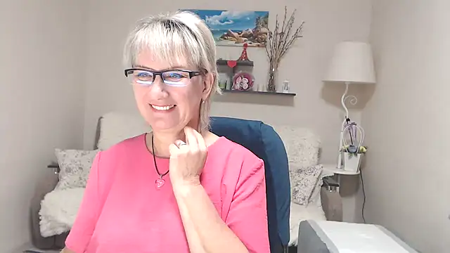 FleurMays online show from 5, 10, 2025