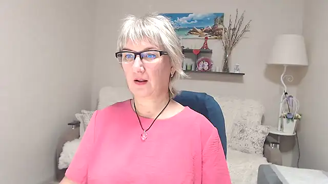 FleurMays online show from 11, 10, 2025