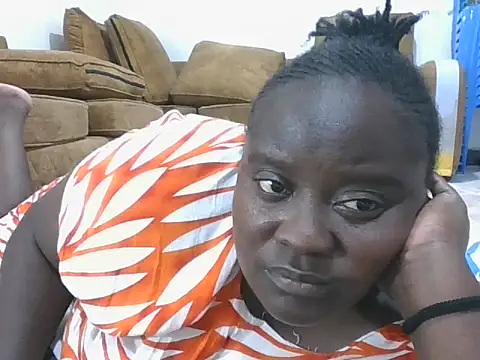 Snapshot of Hotwife8 chatting on 28, 9, 2025 Hotwife8 online show from 28, 9, 2025