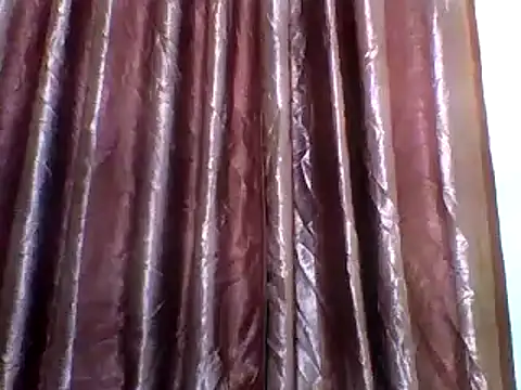 Snapshot of Hotwife8 chatting on 19, 12, 2024 Hotwife8 online show from 19, 12, 2024