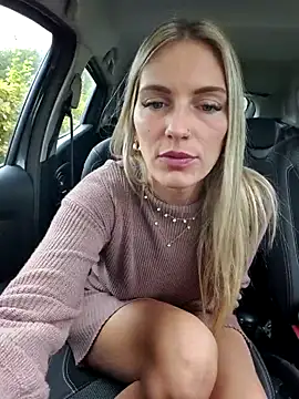 Lydie off online show from 7, 10, 2025