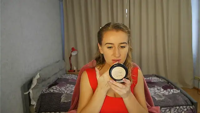 Sophiloren online show from 11, 11, 2025