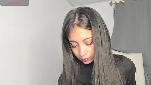 Loren parissi online show from 4, 12, 2024