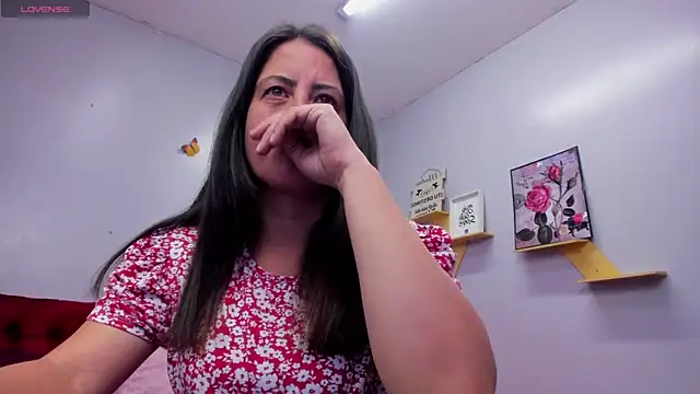 kathina giraldo online show from 16, 9, 2025