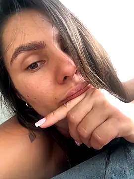 SofiaG  online show from 2, 10, 2025