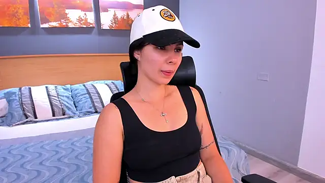 SofiaG  online show from 8, 3, 2025