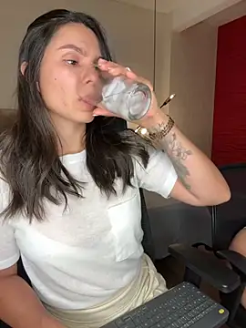 SofiaG  online show from 25, 10, 2025