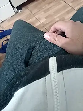 lele9457 online show from 24, 10, 2025