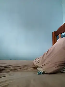 lele9457 online show from 11, 3, 2025