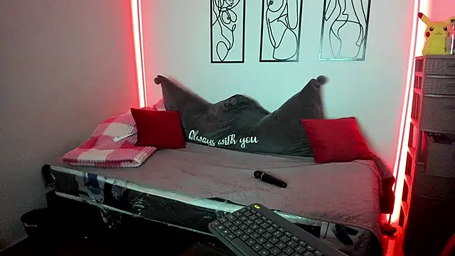 RubyPirsso18 online show from 13, 1, 2026