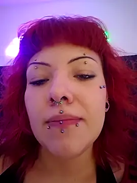 Snapshot of Sarah-Stoner chatting on 17, 6, 2026 Sarah-Stoner online show from 17, 6, 2026