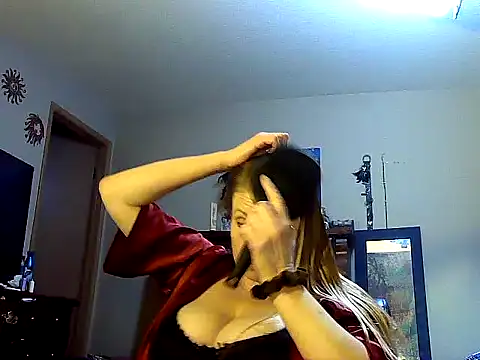 lilyhornyhousewife online show from 31, 1, 2025
