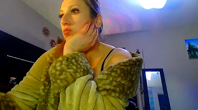 lilyhornyhousewife online show from 7, 3, 2025