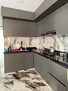 oliver Lz online show from 9, 10, 2025