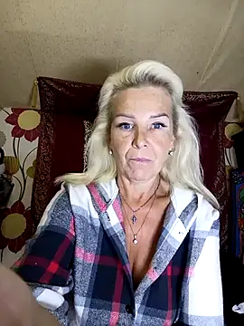 CassandraSandra44 online show from 15, 10, 2025